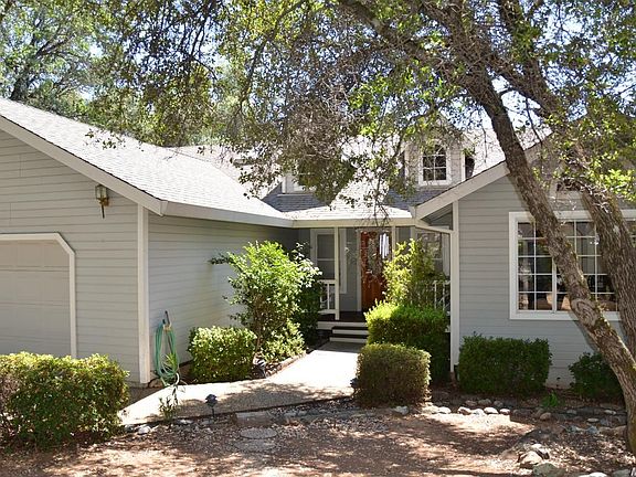 2nd image of 23453 Rolling Hills Ct