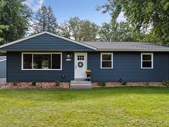 3rd image of 2268 Sierra Dr