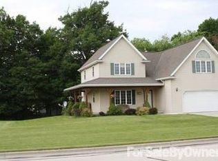 2568 Lopez Ln, Green Bay, WI 54311