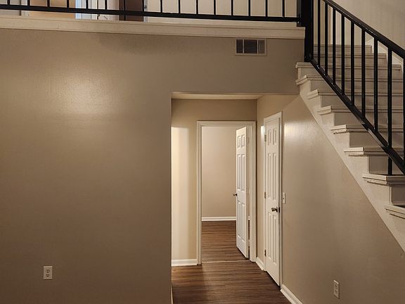 Beautiful staircase and upstairs gallery