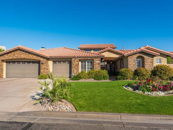 78910 Galaxy Dr, La Quinta, CA 92253