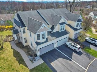 24 Arden Ct, Middletown, NY 10940