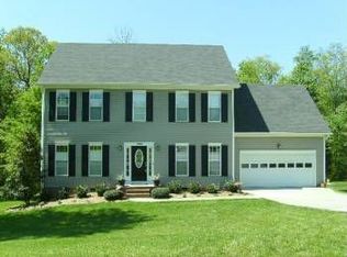 7509 Kristen Dr, Oak Ridge, NC 27310