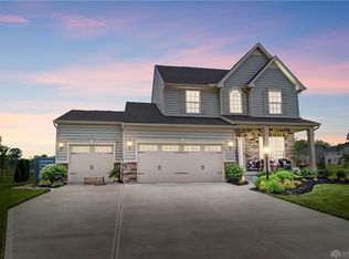 127 Rivulet Dr, Fairborn, OH 45324