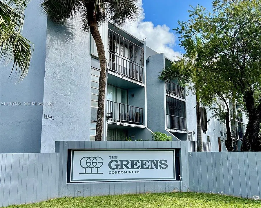 8821 W Flagler St #306