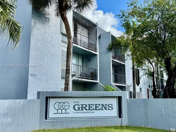 8821 W Flagler St, Miami, FL