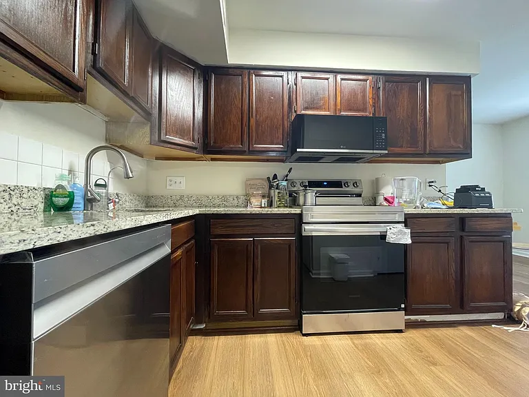 4570 Conwell Dr — Photo 6