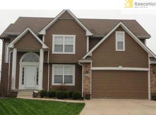2648 NE Horseshoe Dr, Lees Summit, MO 64086