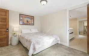 1 bed, 1.0 bath, 640 sqft, $1,999 — Photo 4