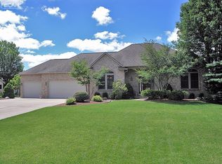 5304 Wyndemere Sq, Swartz Creek, MI 48473