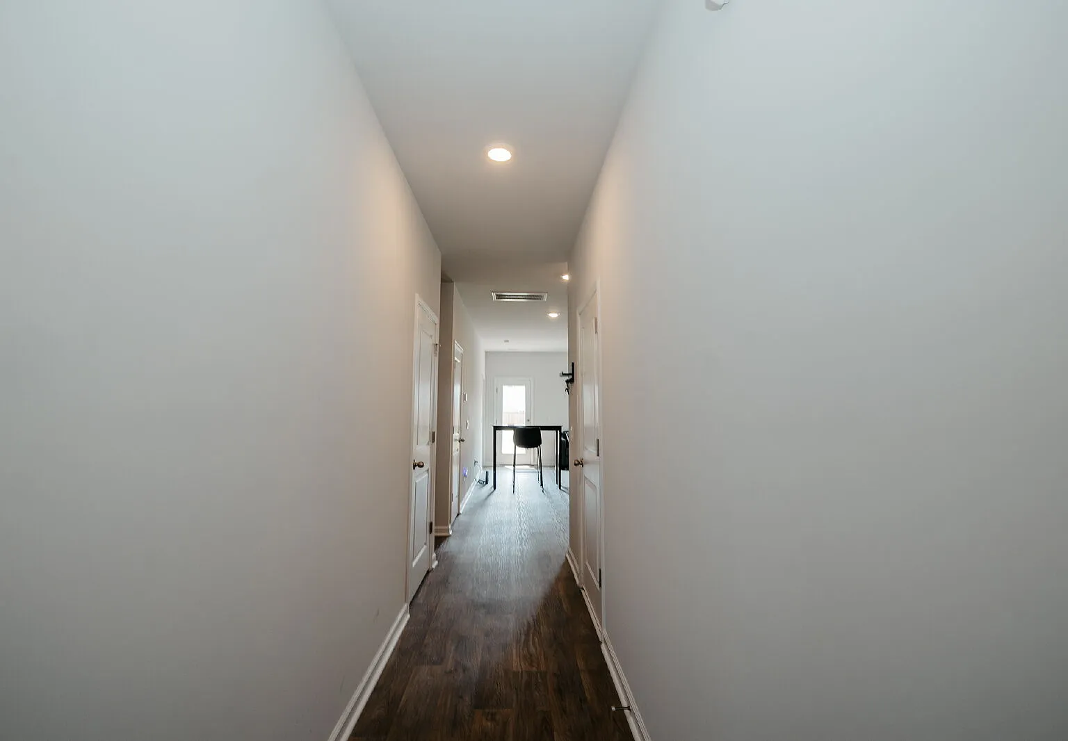 3 bed, 2.0 bath, 1175 sqft, $2,350 — Photo 2