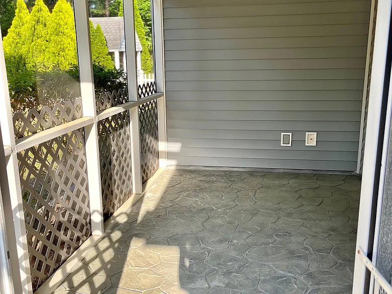 4996 Southgate Pkwy — Photo 13