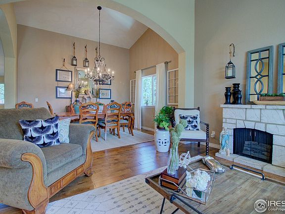 3rd image of 1851 Parkdale Cir S