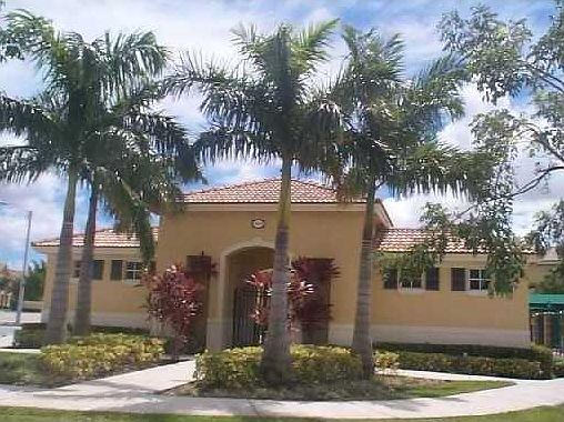 3rd image of 1700 SE 31st Ct #1700