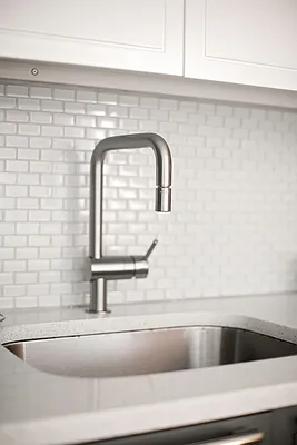 Rented by R New York | media 19