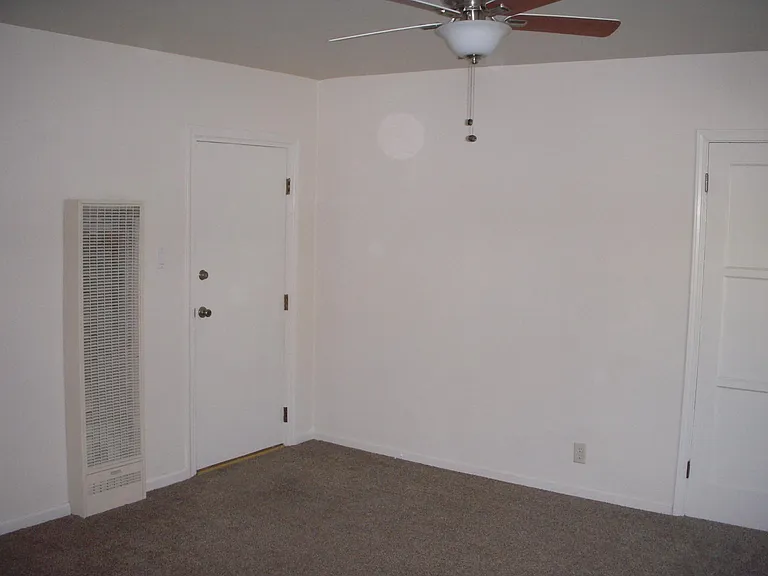 1738 E Broadway #4 — Photo 2