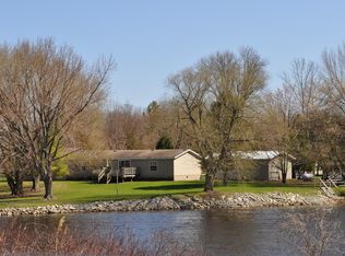 4199 Lower State Rd, Oconto, WI 54153