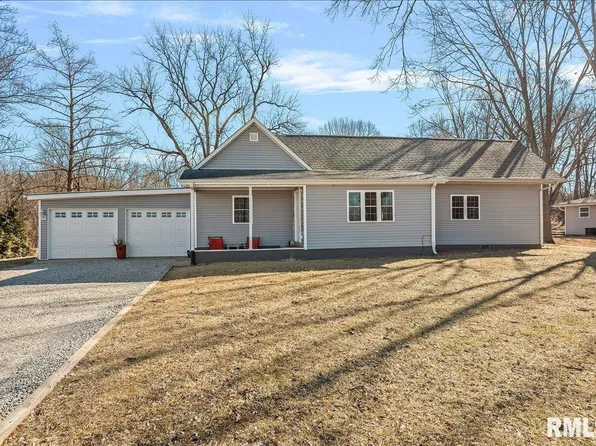 4084 S Primrose Ln, Riverton, IL 62561