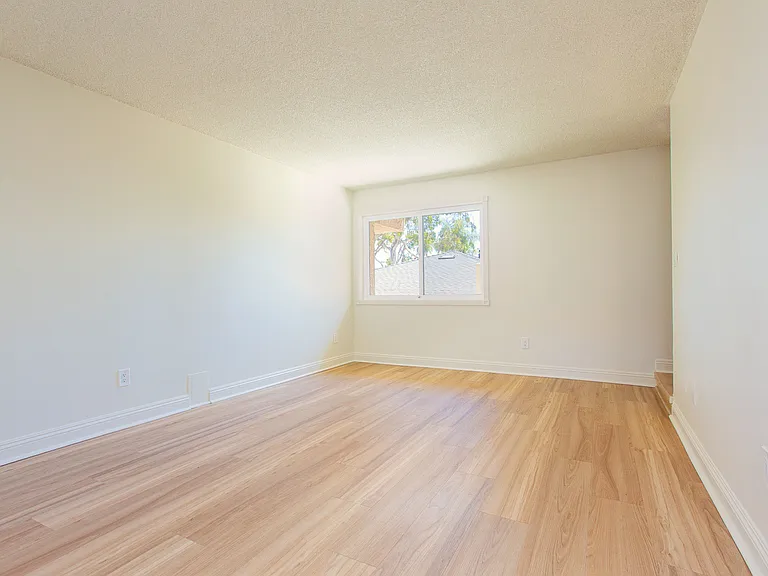 2320 Clark Ln #2 — Photo 3