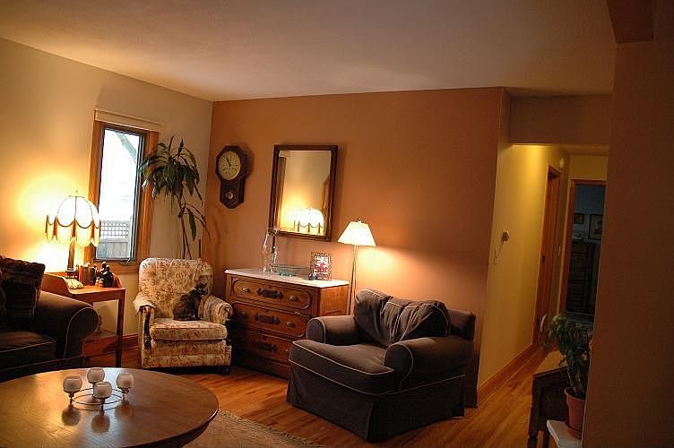 1st image of 1481 Parkwood Dr