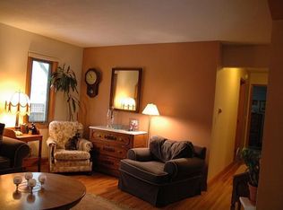 1481 Parkwood Dr, Woodbury, MN 55125