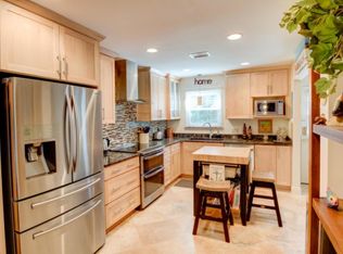 377 Pelican Cir, Seacrest, FL 32461