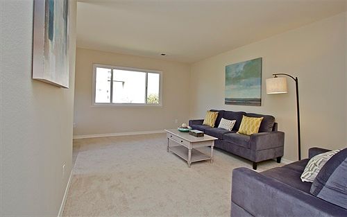 5th image of 33 Oliva Dr #F