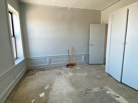 5th image of 425 Rockaway Pkwy APT D2