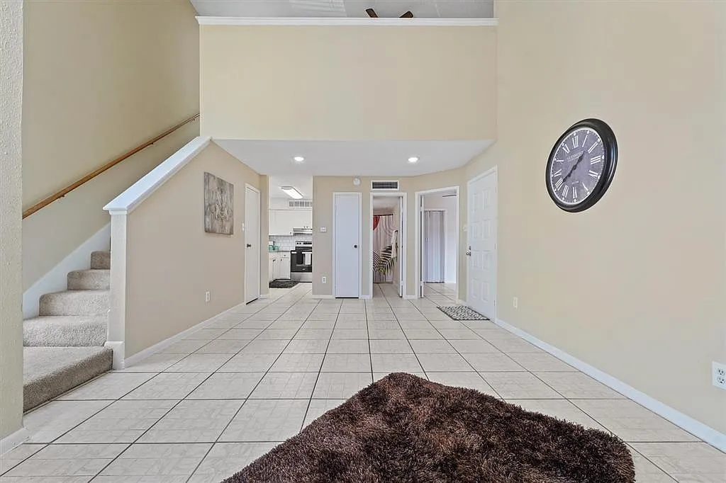2 bed, 2.0 bath, 951 sqft, $1,300 — Photo 4