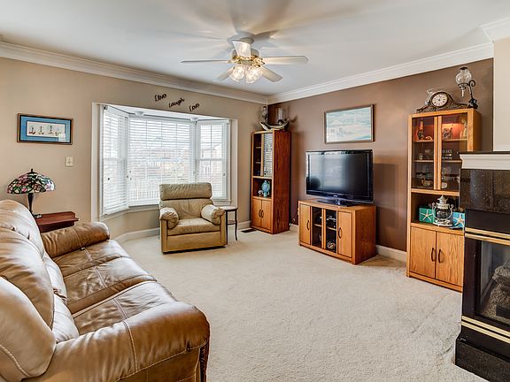Spacious Living Room