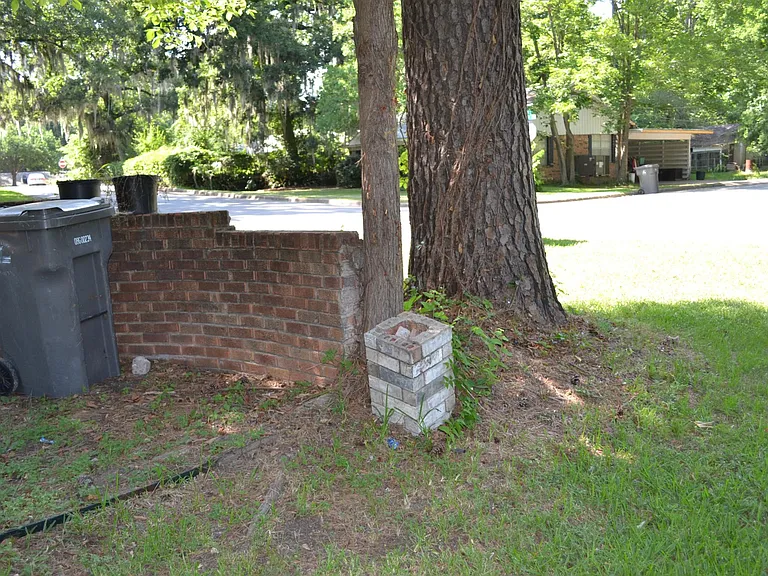 511 White Oak Dr — Photo 27