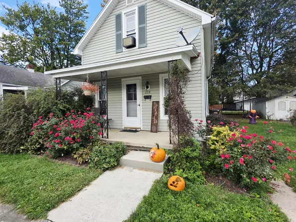 208 W Montford Ave, Ada, OH 45810