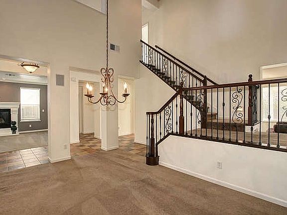 3rd image of 1371 Standish Cir