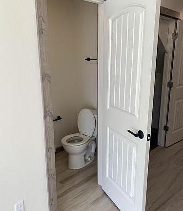 3rd image of 3320 Blackbird Way #2