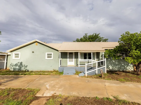 1155 S 10th St, Slaton, TX 79364