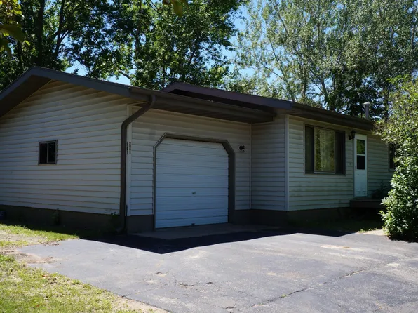 901 6th Ave SW, Little Falls, MN 56345