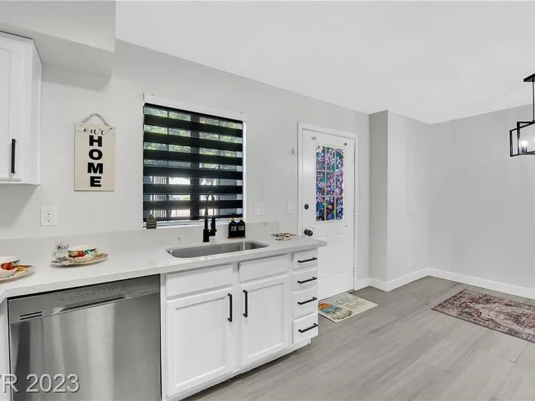 7083 Burcot Ave #E90 — Photo 7