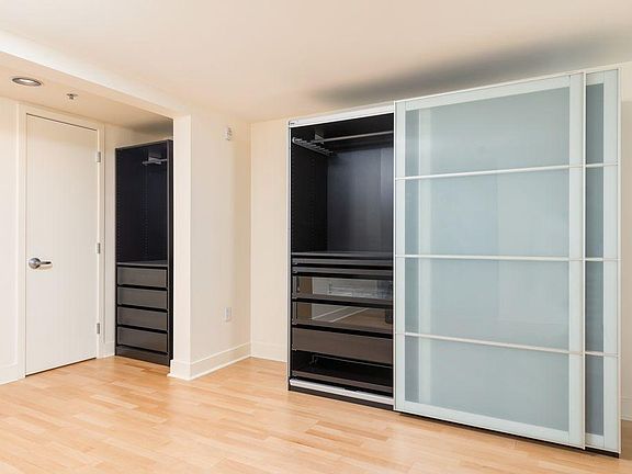 2nd image of 200 Brannan St APT 325