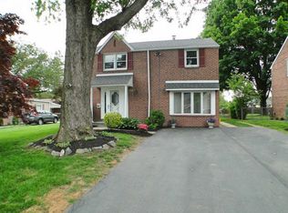 41 Plymouth Rd, Springfield, PA 19064