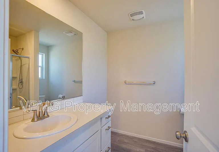 2620 NE 117th Pl — Photo 30
