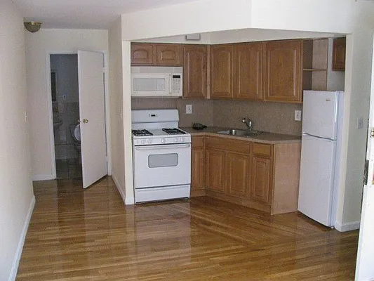 Rented by PMG Real Estate  | media 5