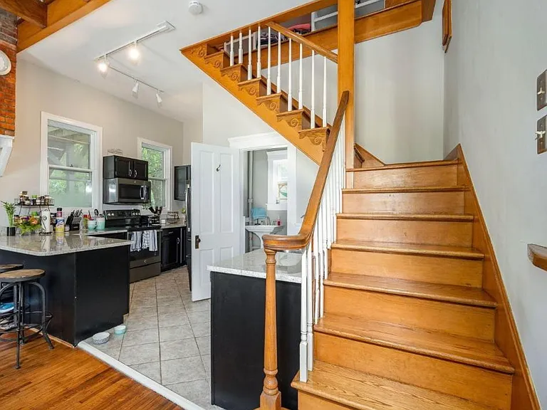 1300 Bellwood Ave — Photo 6