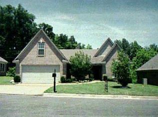 8684 Tropicana Dr N, Cordova, TN 38018