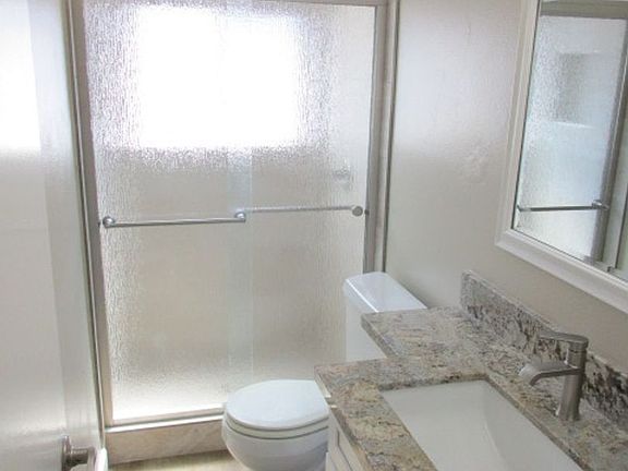 5th image of 2401 Bartel St