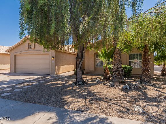3rd image of 5461 W SARAGOSA Street