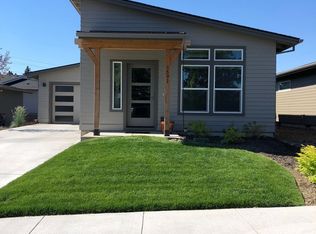 1591 NE Rumgay Ln, Bend, OR 97701