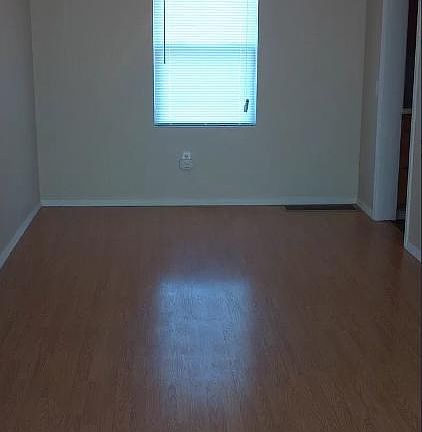4th image of 1334 Thayer Dr