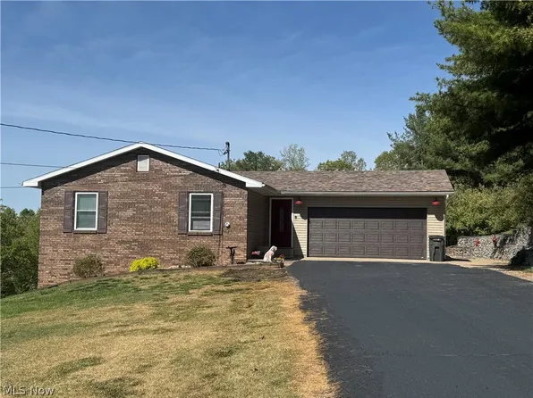 165 Wynnwood Dr, Marietta, OH 45750