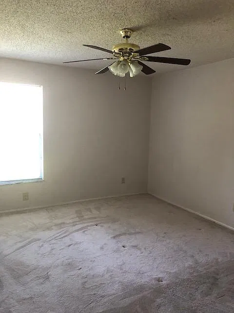 3 bed, 1608 sqft, $2,800 — Photo 3