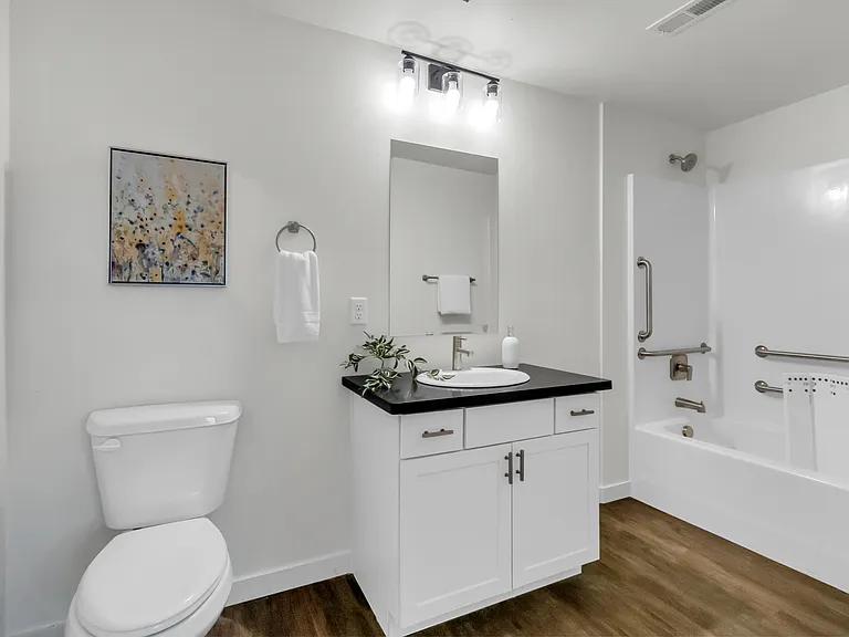 4501 S Warner St — Photo 12